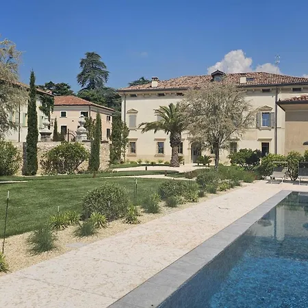 Tosi - Luxury In Veneta Lägenhet