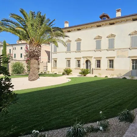 Tosi - Luxury In Veneta *