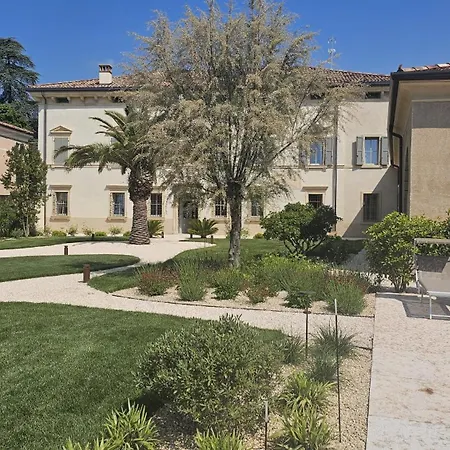 Tosi - Luxury In Veneta Apartment Tregnago
